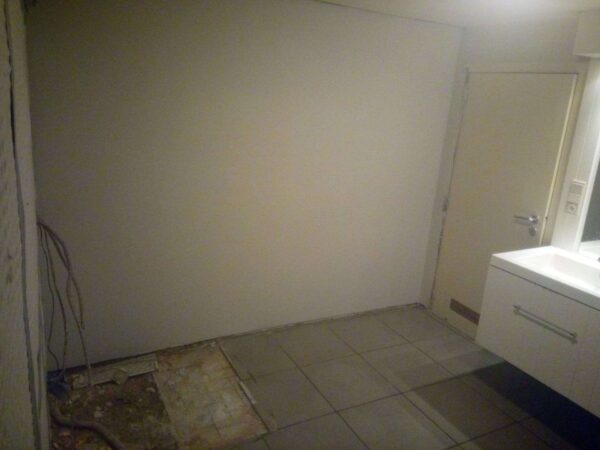 Oplossen-vochtproblemen-badkamer-Waregem-9-ADG-de-vochspecialist-merelbeke